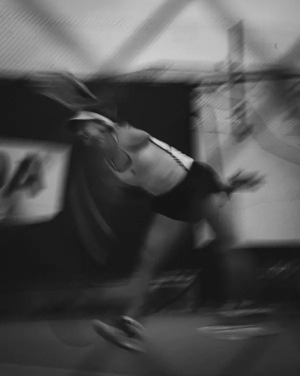 Tennis action shot — Aziz Stiti sports photography