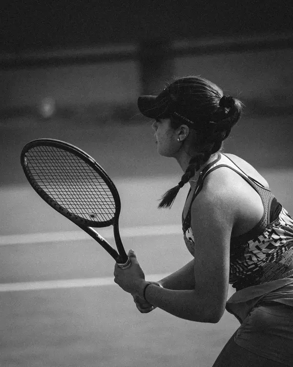 Dynamic tennis photography — Aziz Stiti