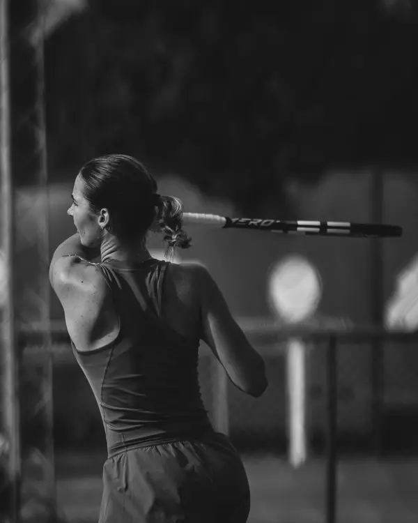 Tennis action shot — Aziz Stiti sports photography