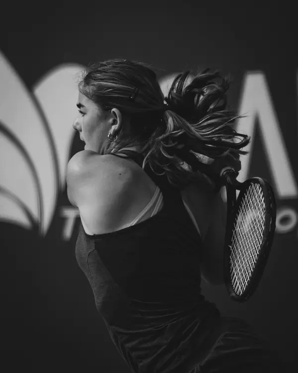 Dynamic tennis photography — Aziz Stiti