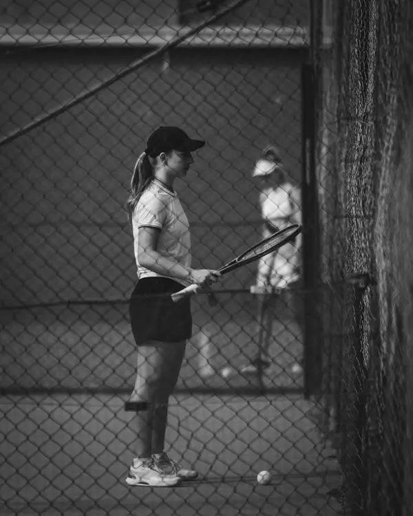 Tennis action shot — Aziz Stiti sports photography