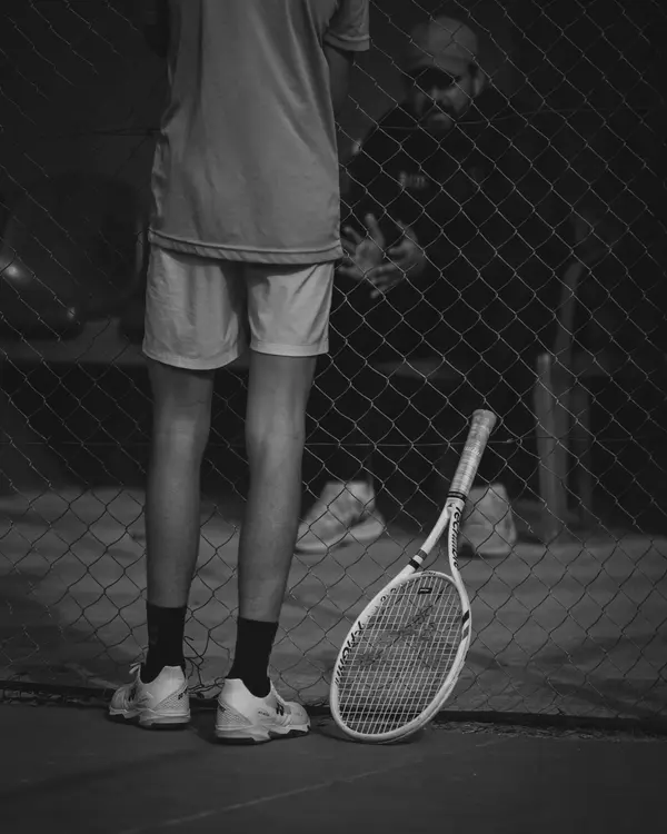 Tennis action shot — Aziz Stiti sports photography